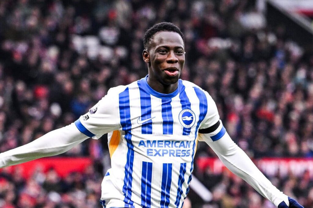 Liverpool mira em Yankuba Minteh para substituir Mohamed Salah