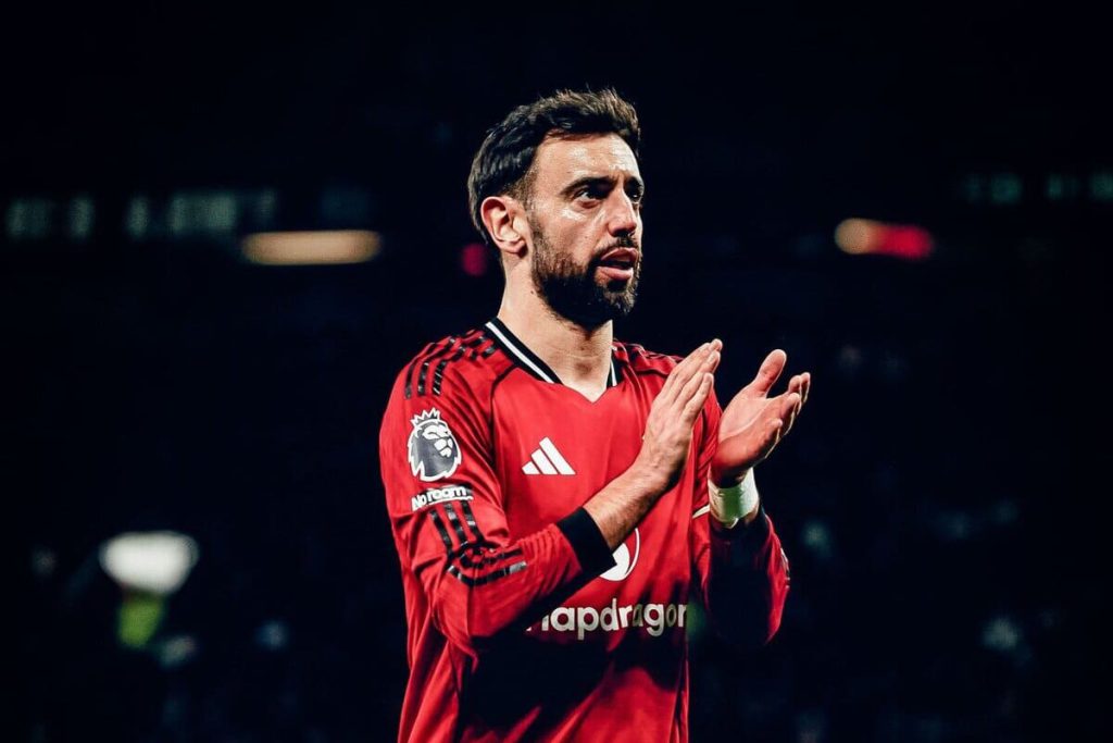 PSG pode fazer proposta para contratar Bruno Fernandes