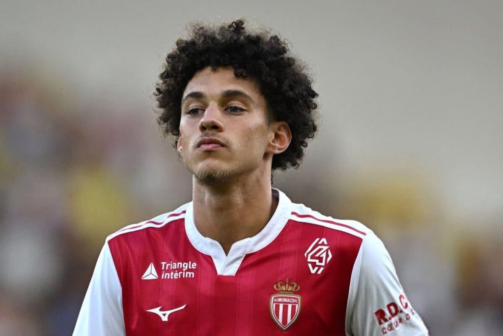 Tottenham demonstra interesse em Maghnes Akliouche, do Monaco
