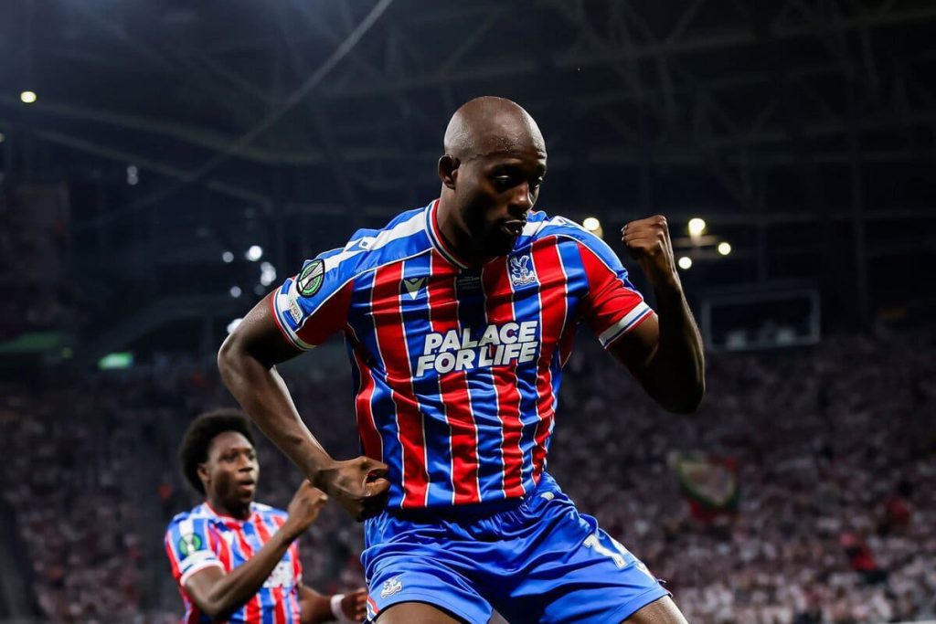 Manchester United identifica Jean-Philippe Mateta como alvo para o ataque