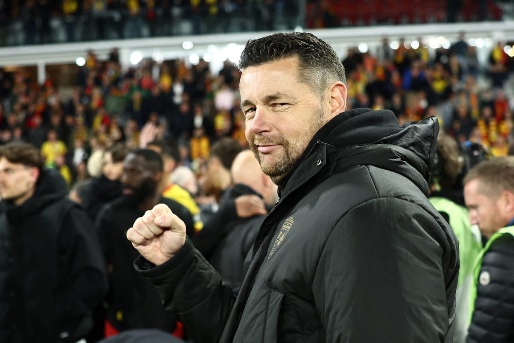 Pierre Sage está perto de ser o novo técnico do Crystal Palace