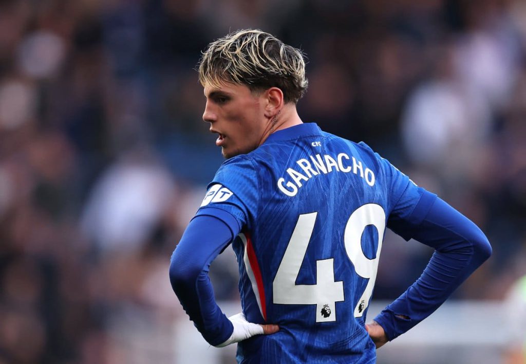 Napoli está interessado em Alejandro Garnacho