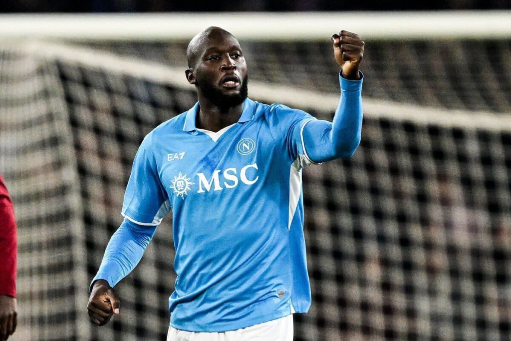 Fenerbahçe trabalha para contratar Romelu Lukaku