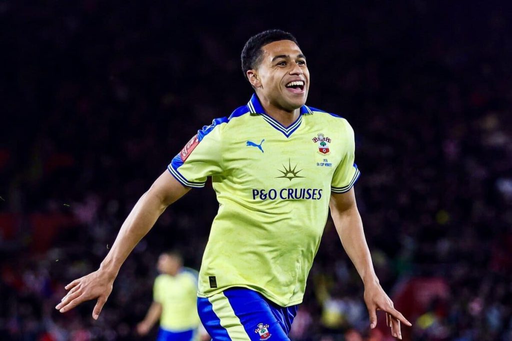 Fulham acerta a contratação de Shea Charles, do Southampton
