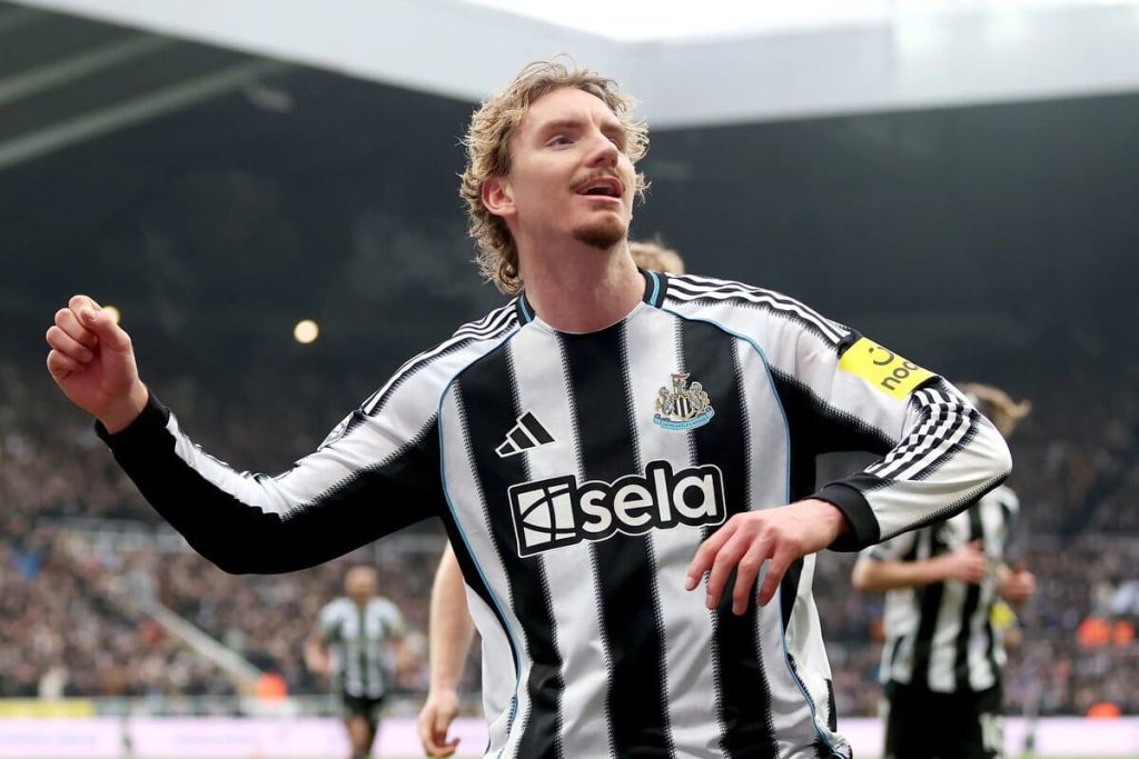 Juventus continua em negociações por Nick Woltemade, do Newcastle