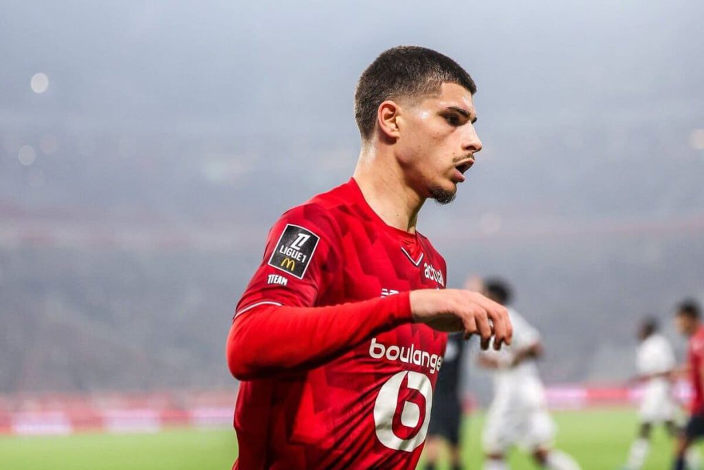 Newcastle acerta a contratação de Matías Fernández-Pardo