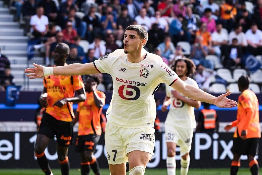 Newcastle está interessado em Matías Fernández-Pardo