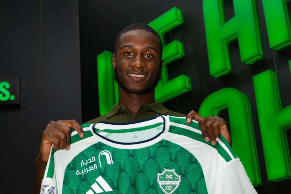 Al-Ahli anuncia a contratação de Ibrahima Diaby