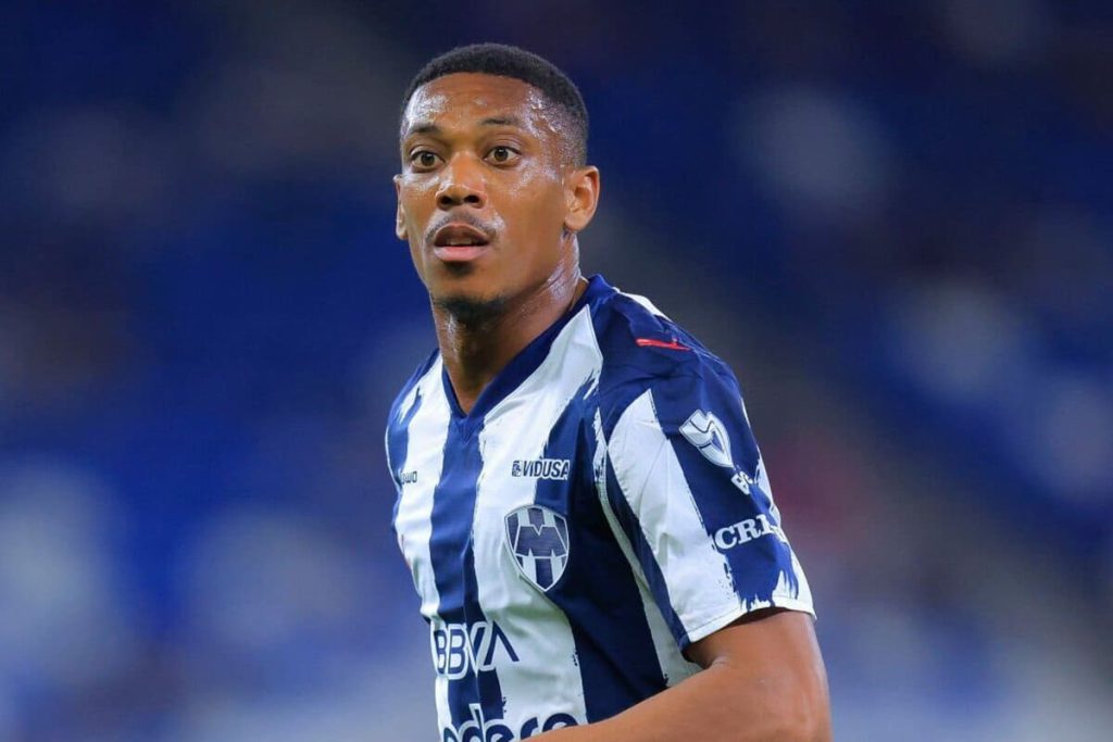 Málaga considera contratar Anthony Martial como agente livre
